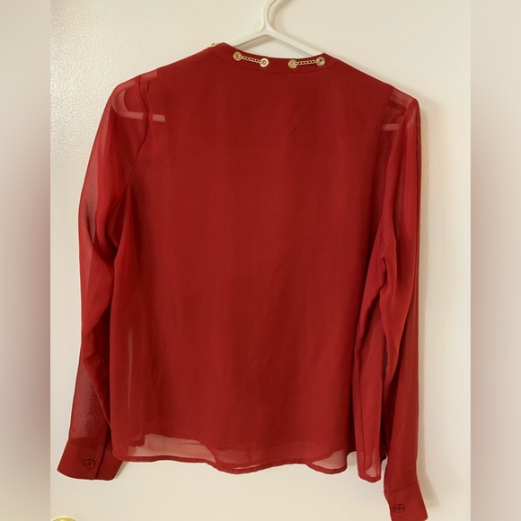 Pretty red flowy Guess blouse. - Picture 3 of 4